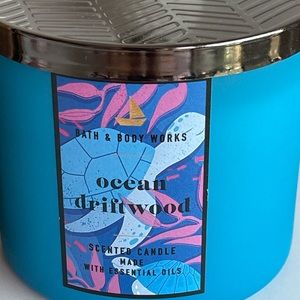 🌊 Bath & BW Ocean Driftwood 3 Wick Candle